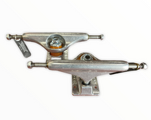 Load image into Gallery viewer, Independent 139mm (7.75-8) Set Trucks Raw
