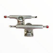 Load image into Gallery viewer, Ace AF1 44/8.25 Polished Trucks Set