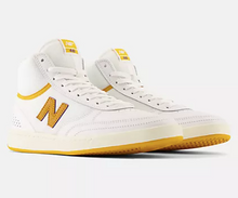 Load image into Gallery viewer, New Balance NM440 Hi  White
